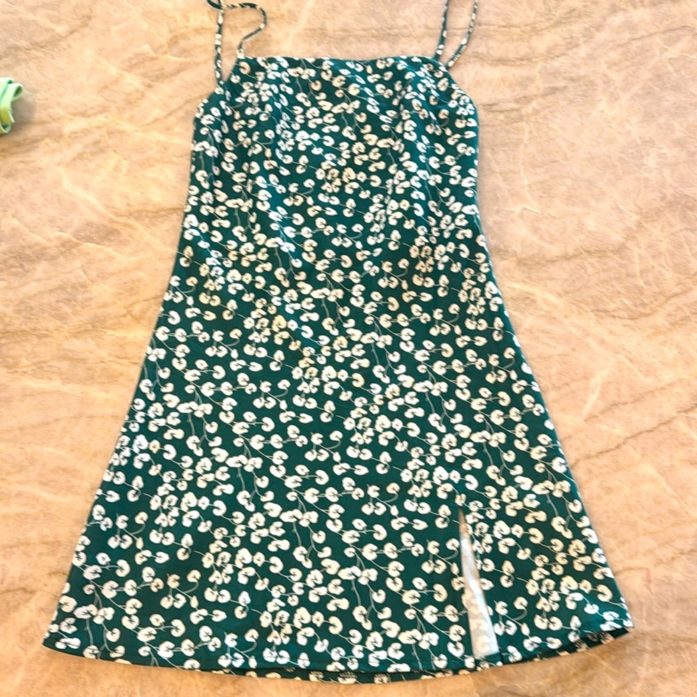 Green an white mini dress with front slit size 0